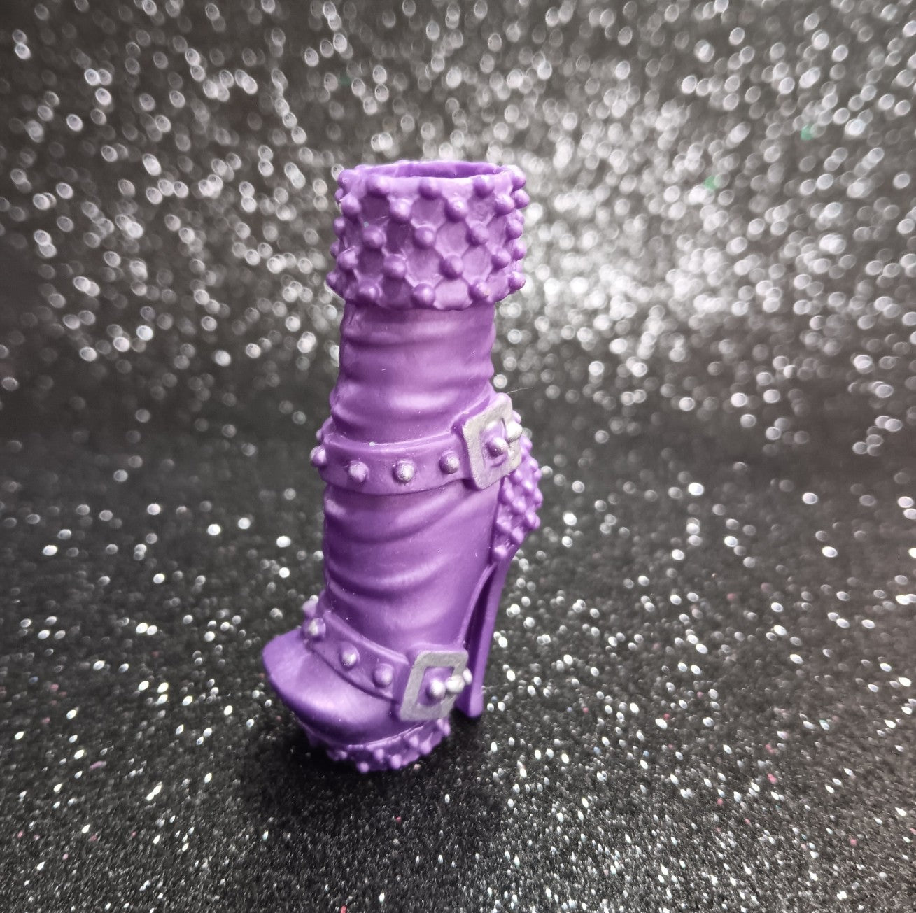 Monster High Casita Fierce's Left Lavender Spikes and Buckles Boot