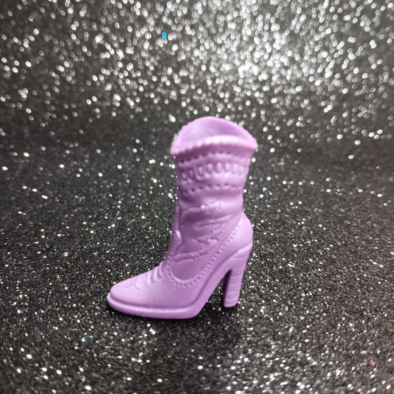 Barbie Fashionistas Fashion Fever Lavender Butterfly Boot