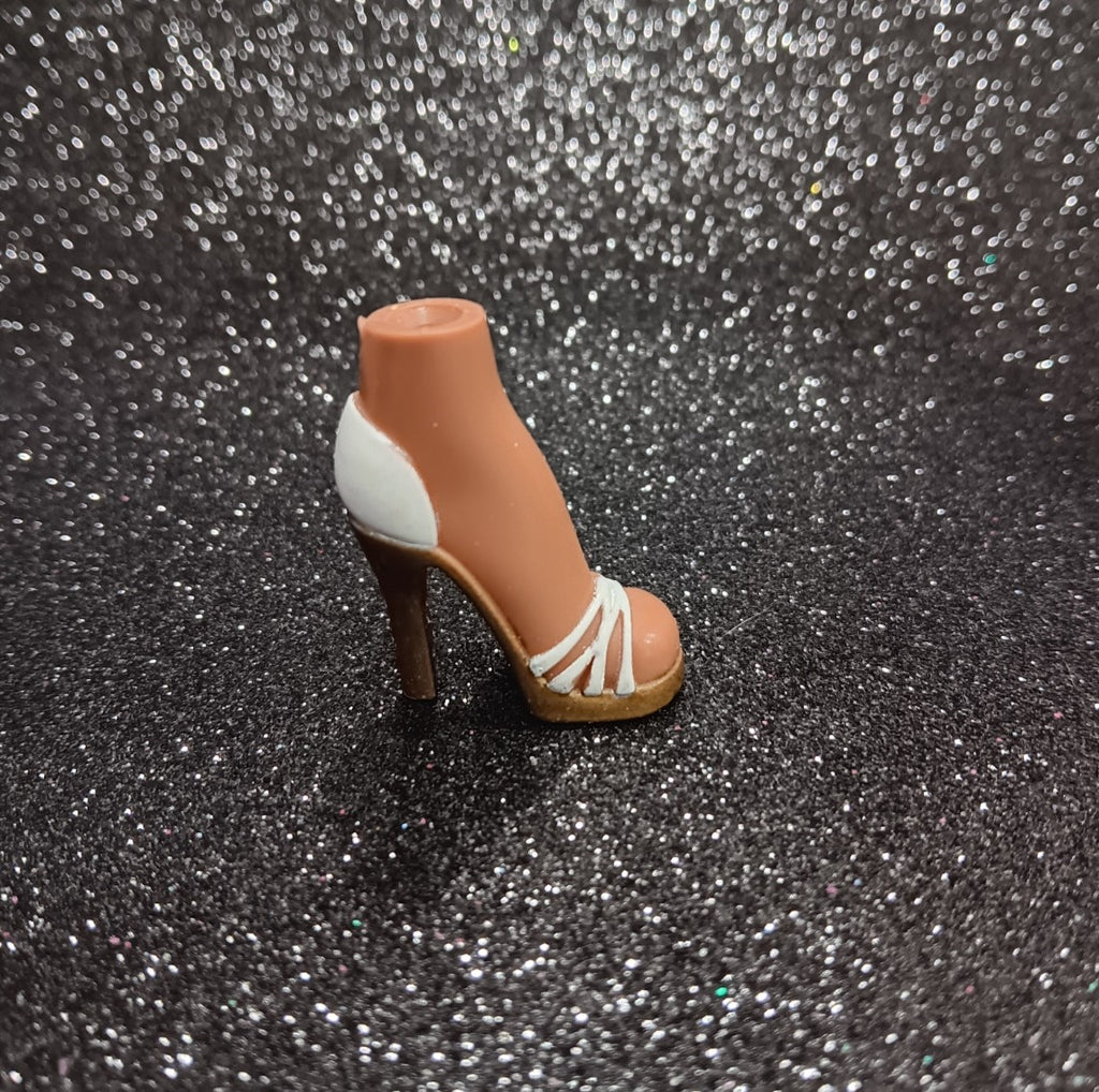 G1 Bratz Strappy White and Gold High Heel