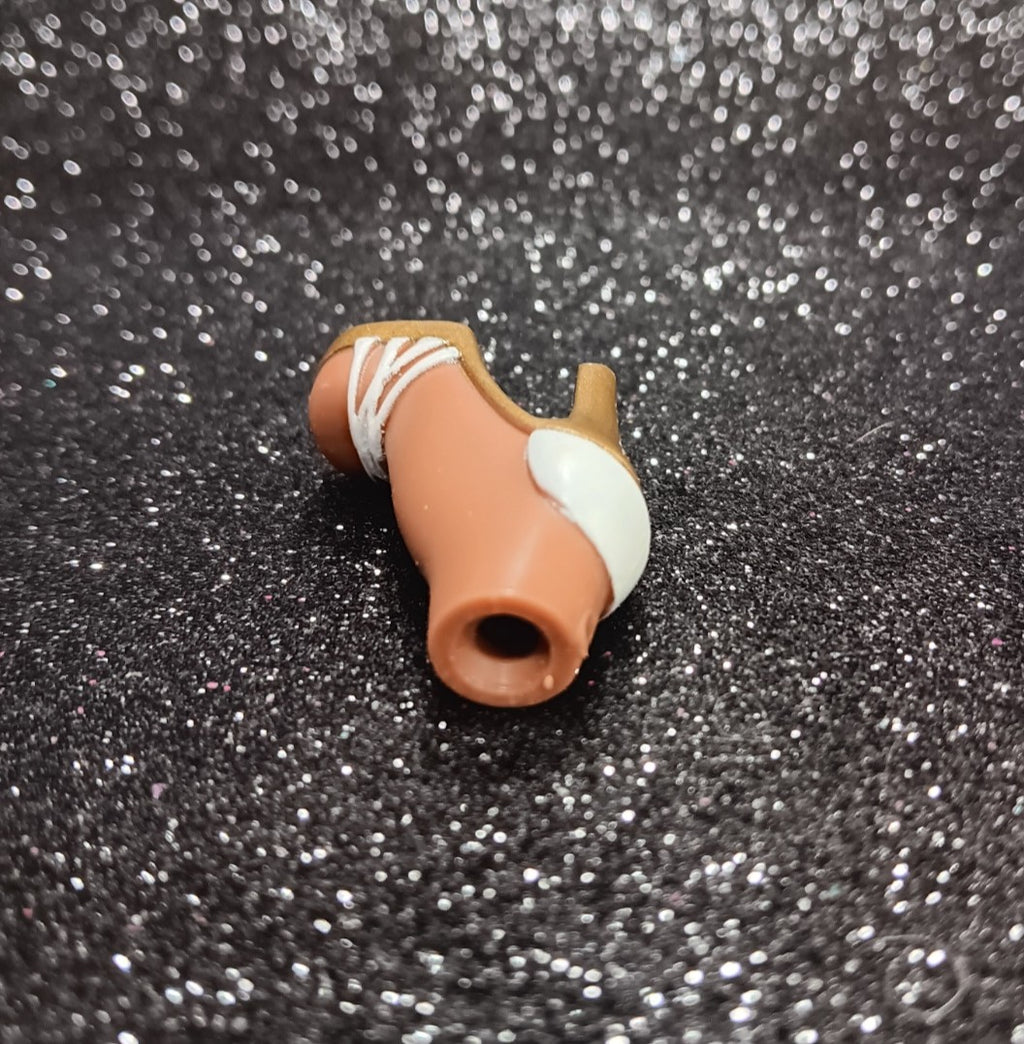 G1 Bratz Strappy White and Gold High Heel