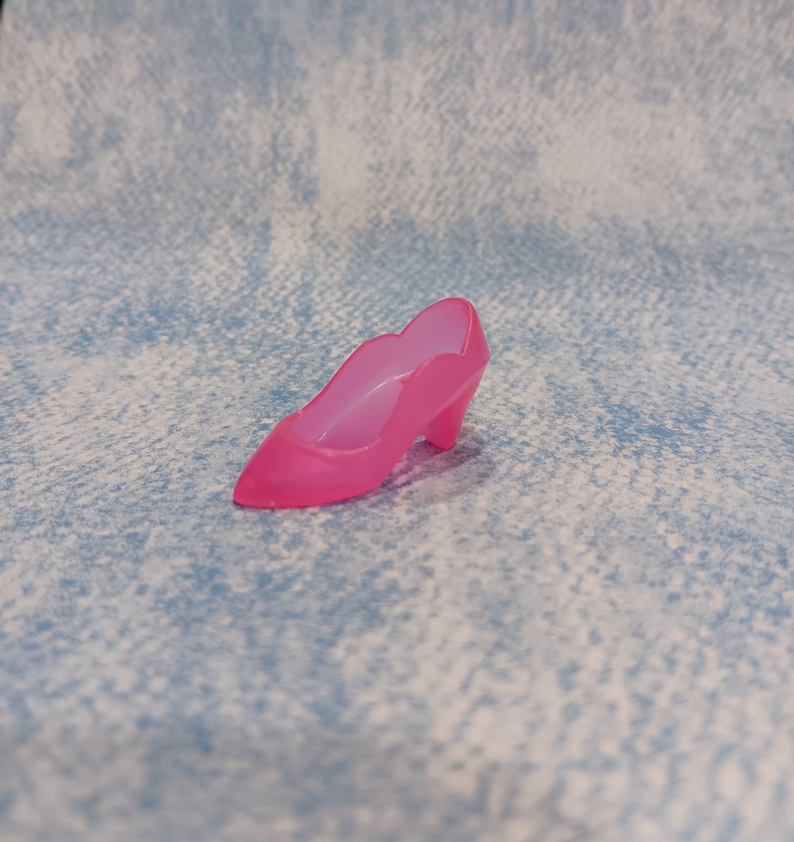 Jem and the Holograms Vintage Translucent Hot Pink Scallop side Pump