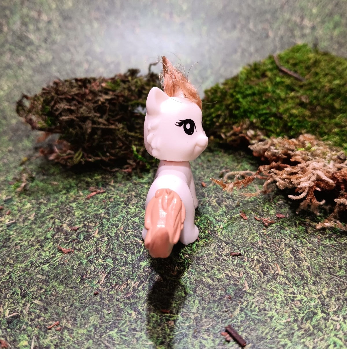 Polly Pocket White Kitty with Ginger Tail and Rooted "Bangs"