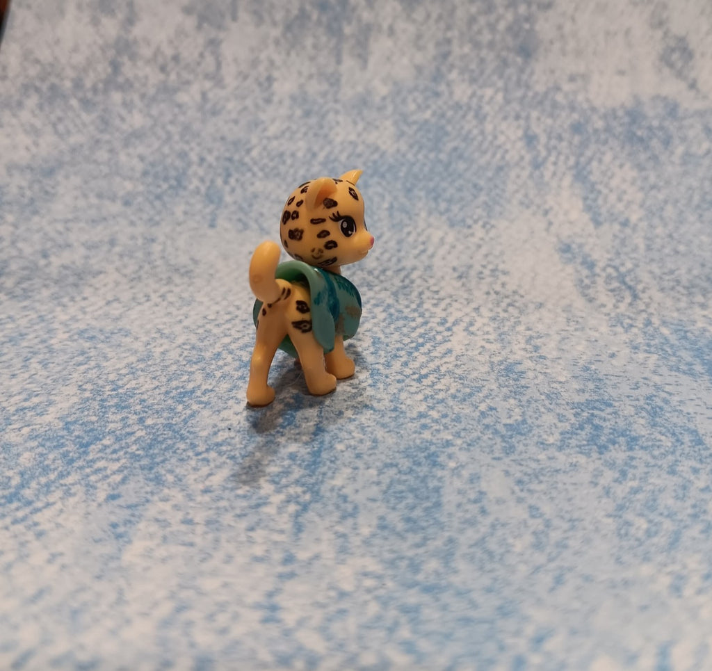 Polly Pocket Leopard Pet Wearing a Green Robe
