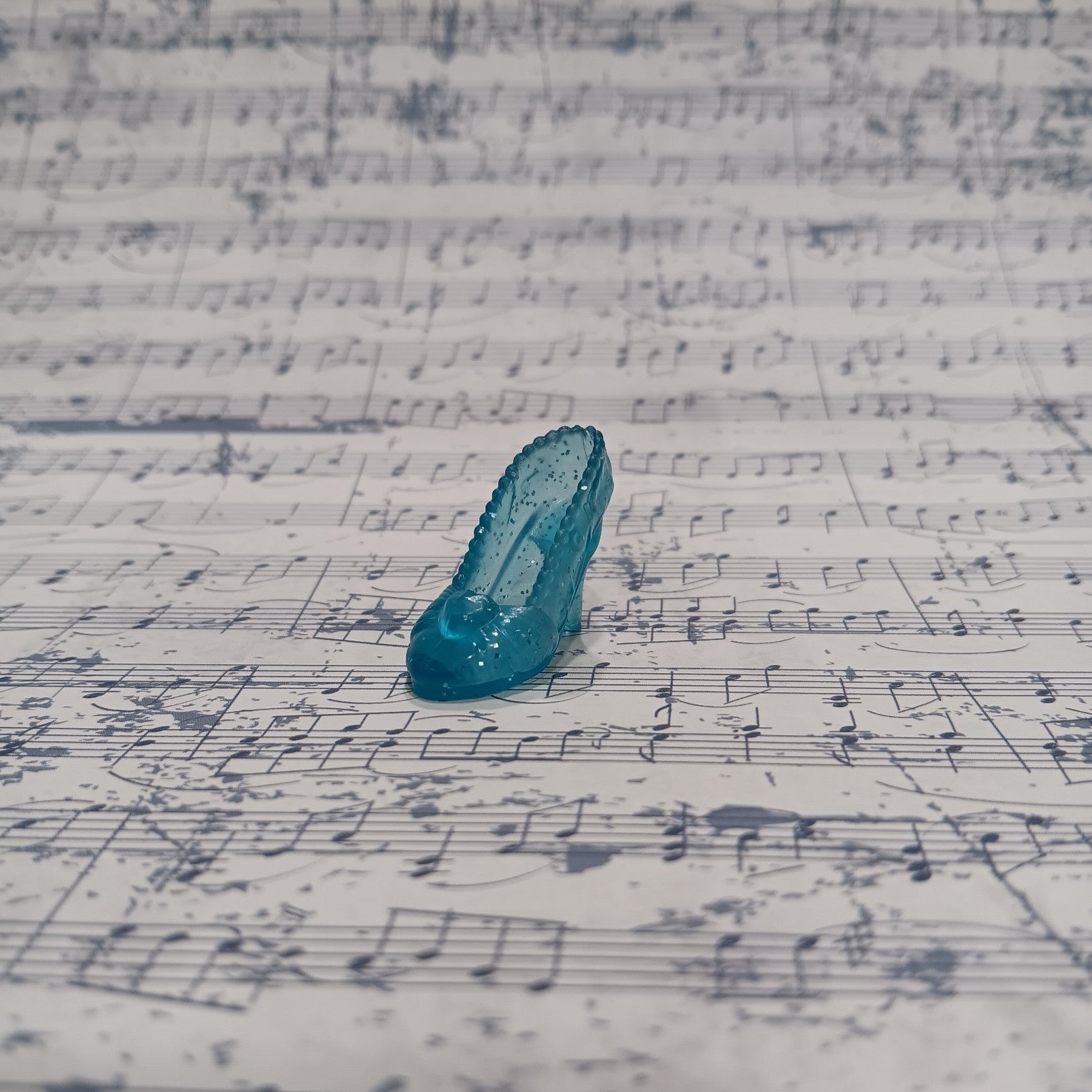 Disney Princess Royal Shimmer Cinderella's Glass Slipper