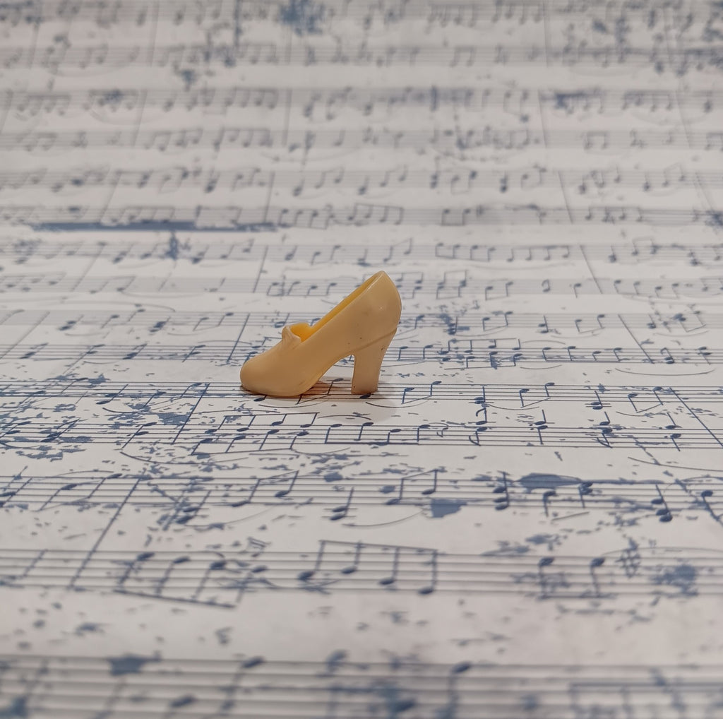 Disney Princess Beauty & the Beast - Belle's Yellow Pilgrim Shoe