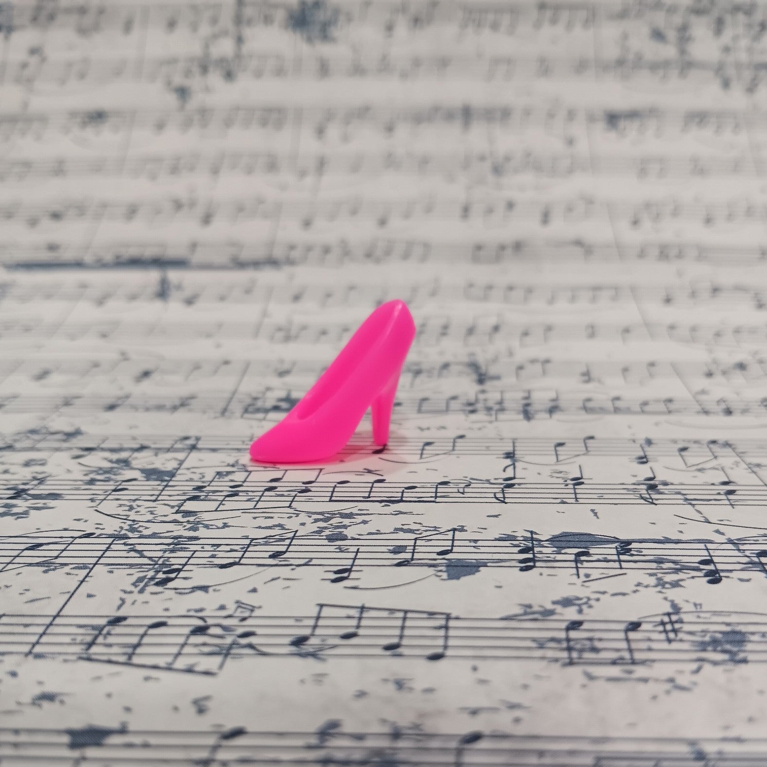 Vintage Barbie Hot Pink Pump