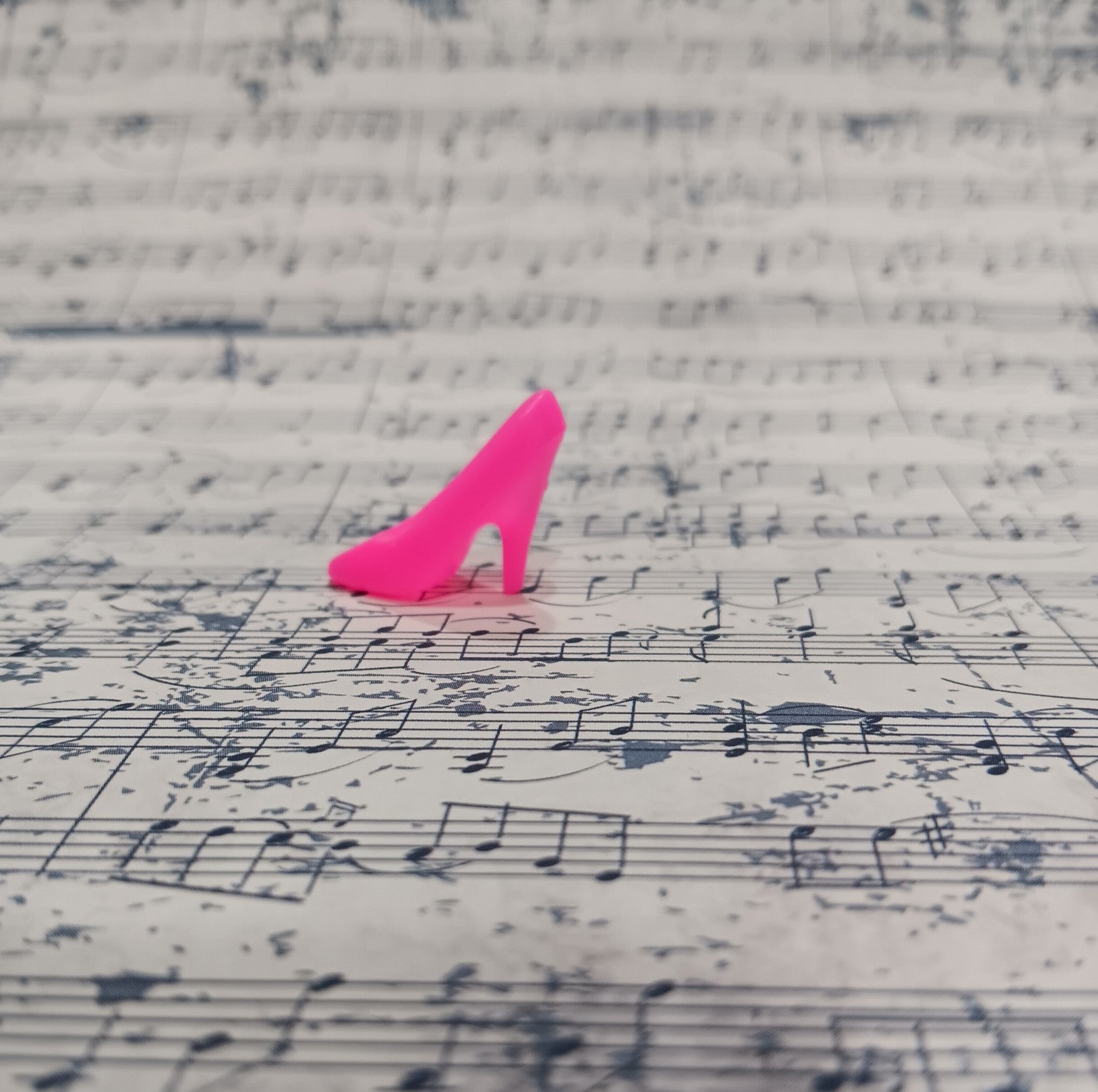 Vintage Barbie Hot Pink Pump