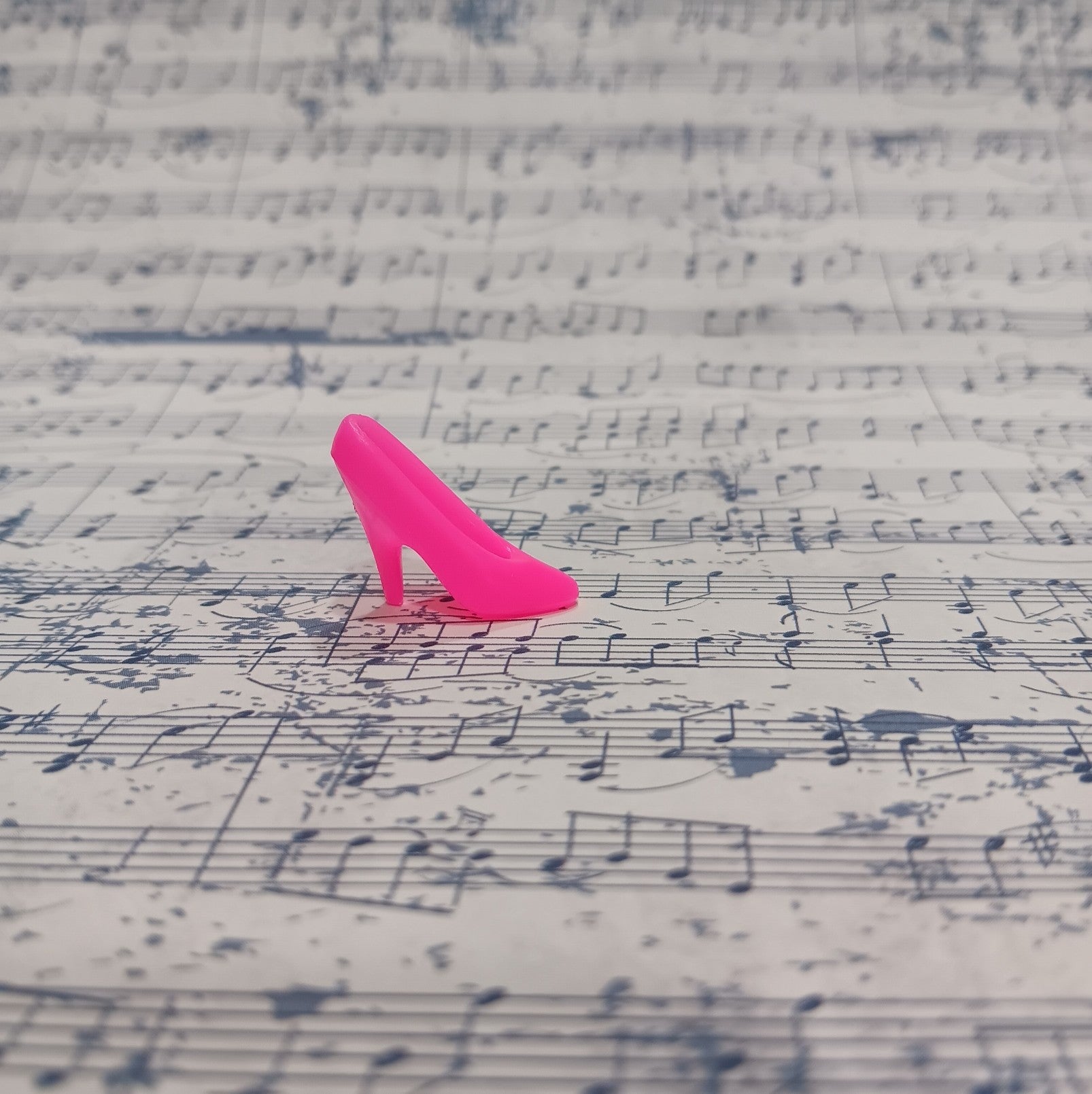 Vintage Barbie Hot Pink Pump
