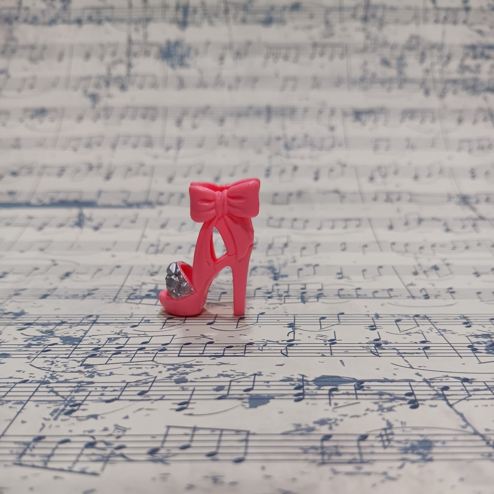 Fashionistas Swappin' Styles Sweetie Doll Pink Heel With Ankle Bow