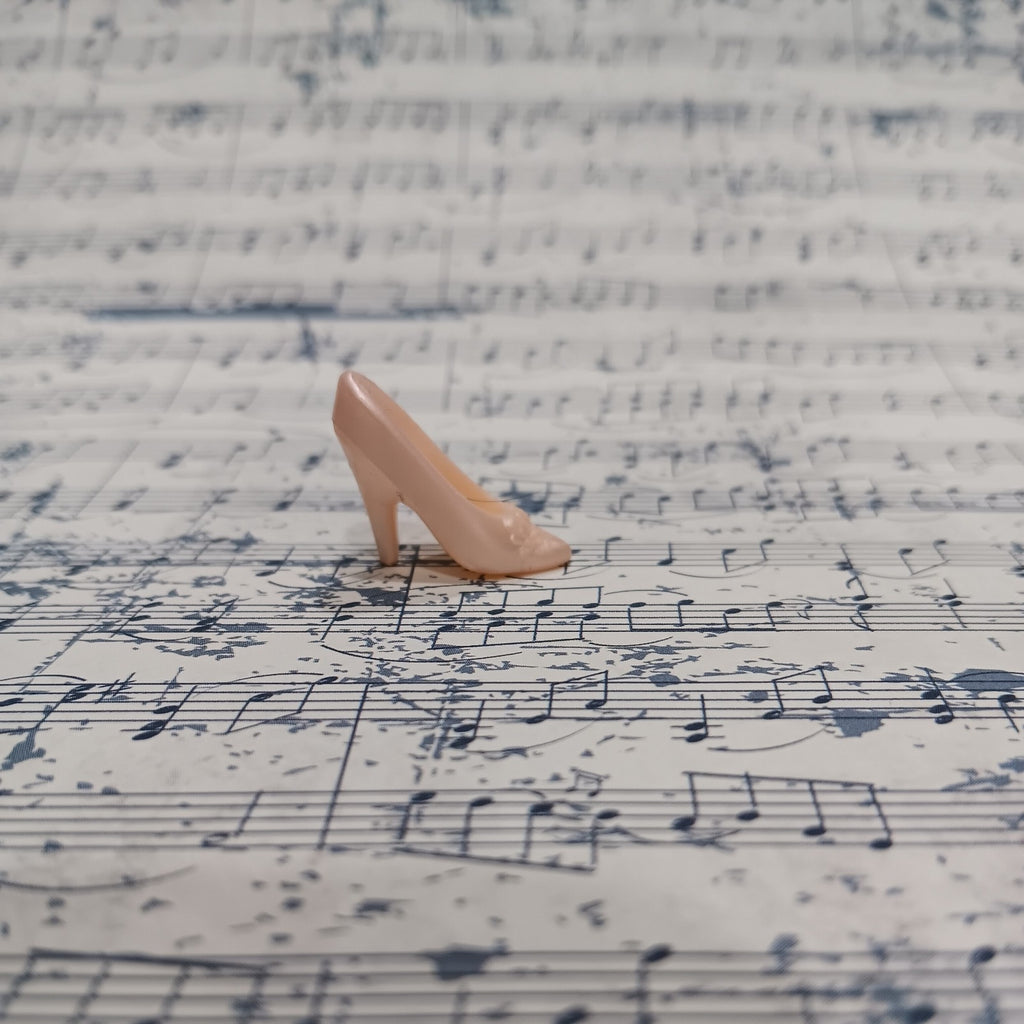 Vintage Barbie Pearlescent Cream Pump with Bow Detail