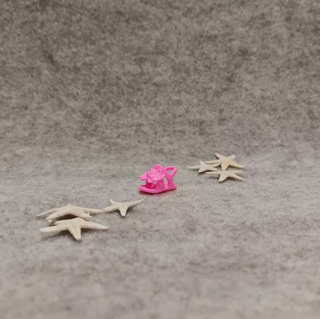 Barbie - Chelsea doll's little pink Floral Hawaiian Sandal