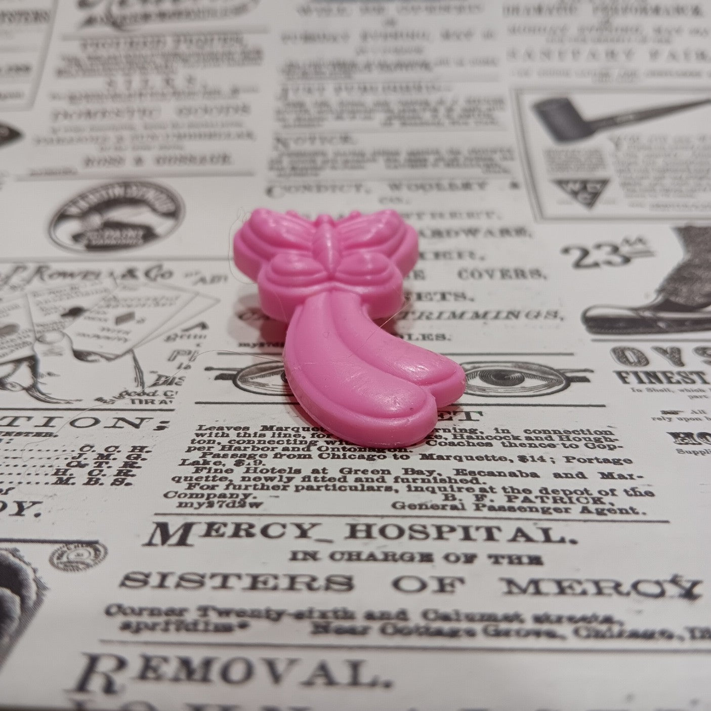 Vintage My Little Pony Sweetheart Sister Frilly Flower's Pink Butterfly Brush