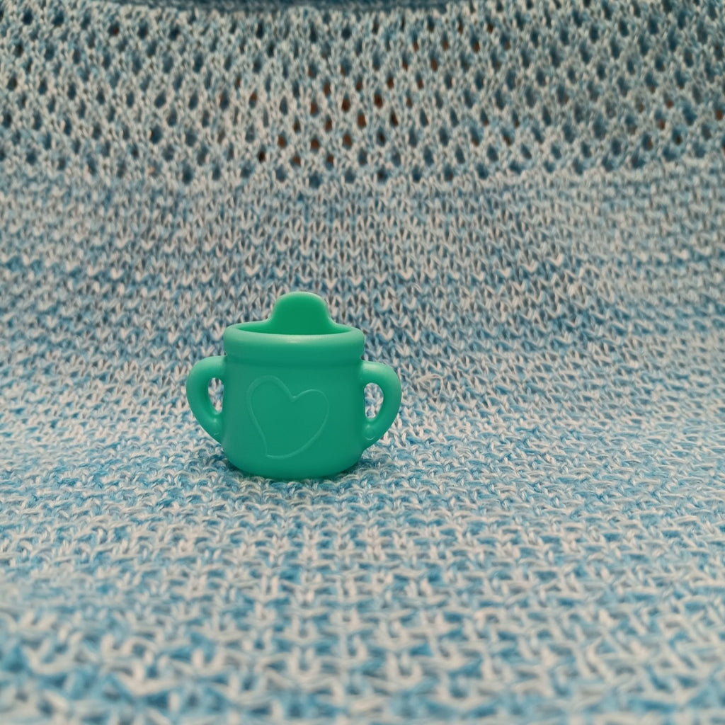 Little Live Pets Scruff-a-Luvs Babies Mint Green Sippy Cup