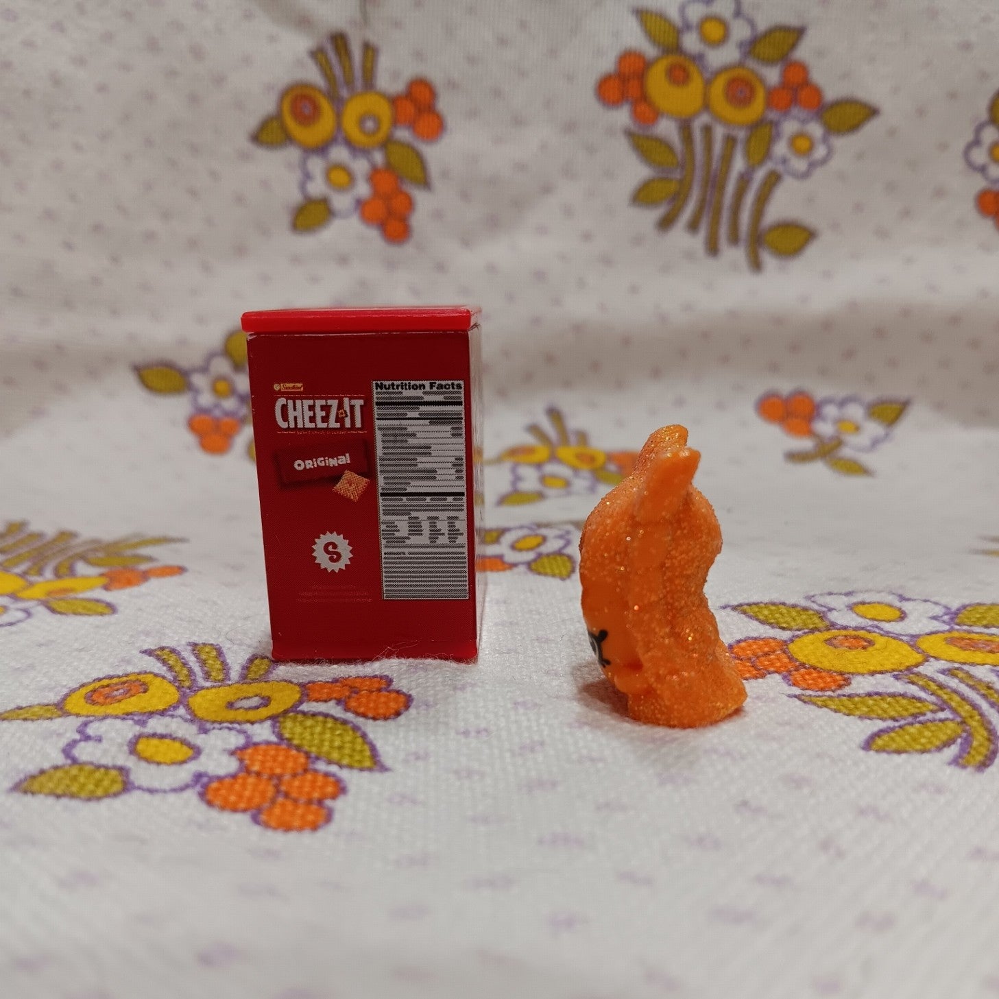 Shopkins Real Littles Season 12 Glittery Cheez-It
