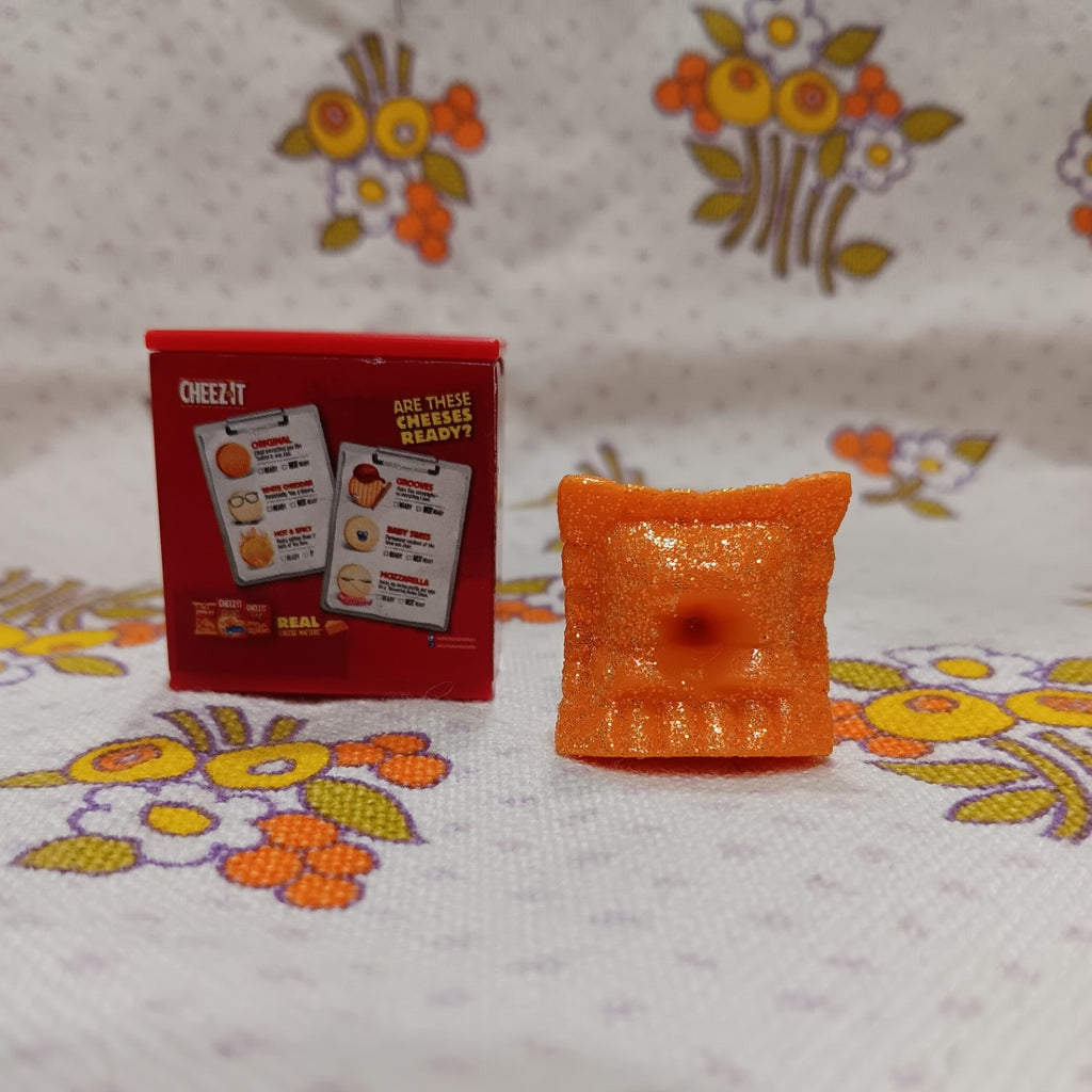 Shopkins Real Littles Season 12 Glittery Cheez-It