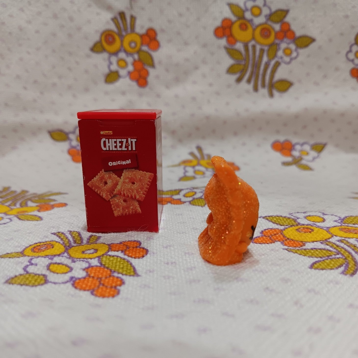 Shopkins Real Littles Season 12 Glittery Cheez-It