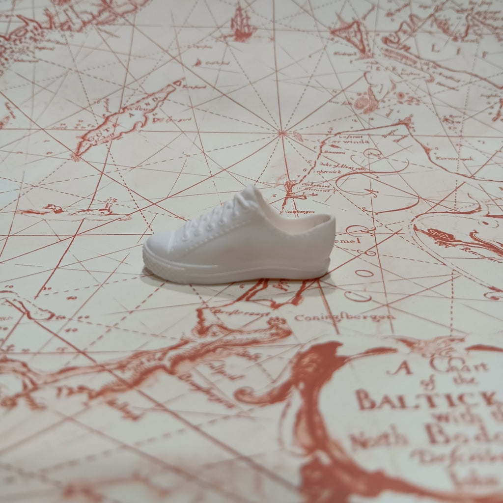 Fashionistas Ken White Low Top Sneaker
