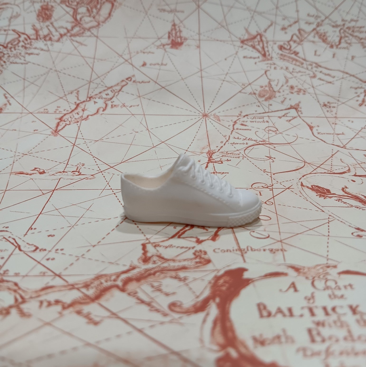 Fashionistas Ken White Low Top Sneaker
