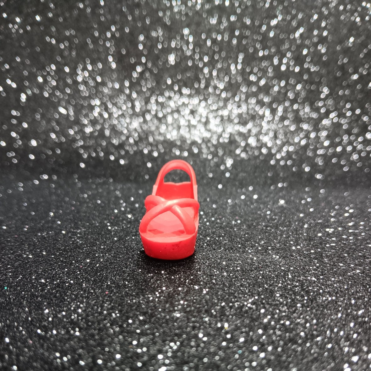 Kenner Bionic Woman Red Sandal for Mission Purse Jaimie Sommers c. 1977