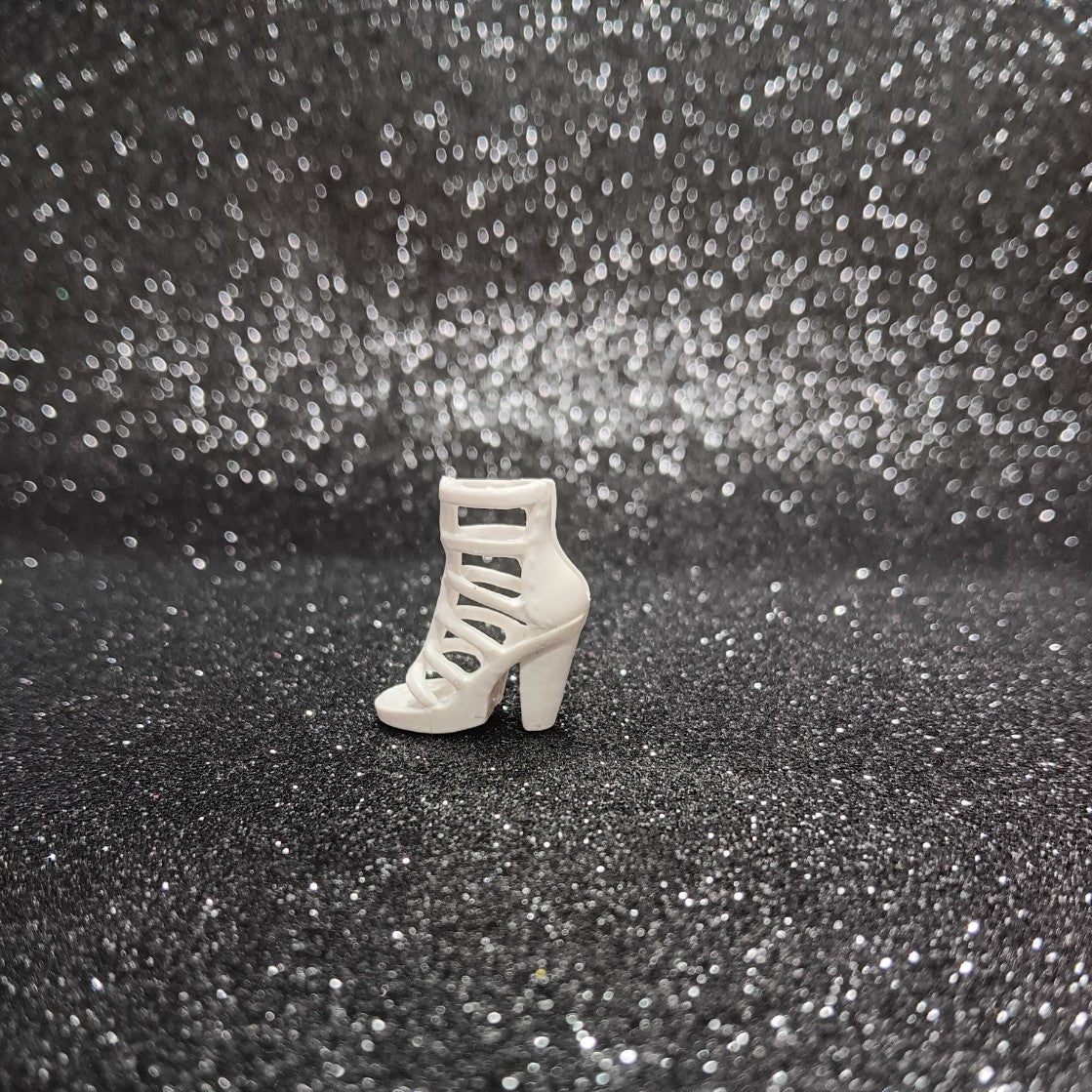 Fashionista Barbie Edgy White Caged heel