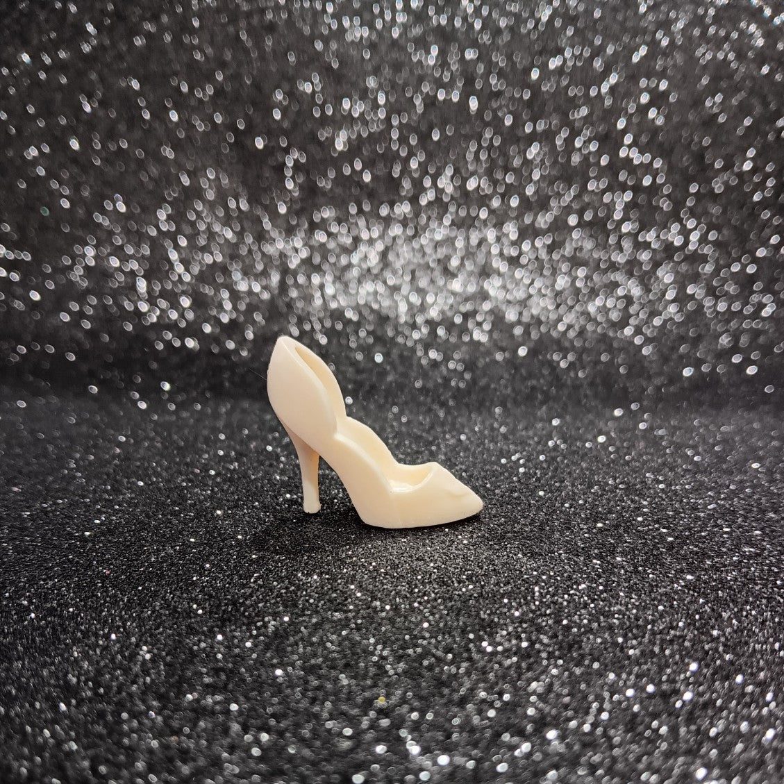 Jem & the Holograms White Scalloped Pump