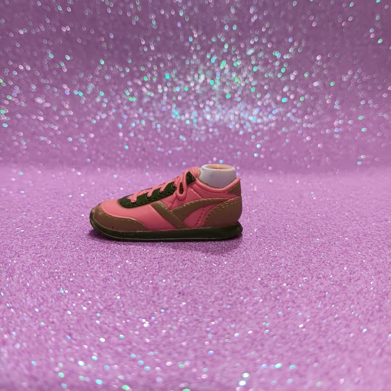 Bratz Adventure Girlz Cloe Peach and Green Sneaker