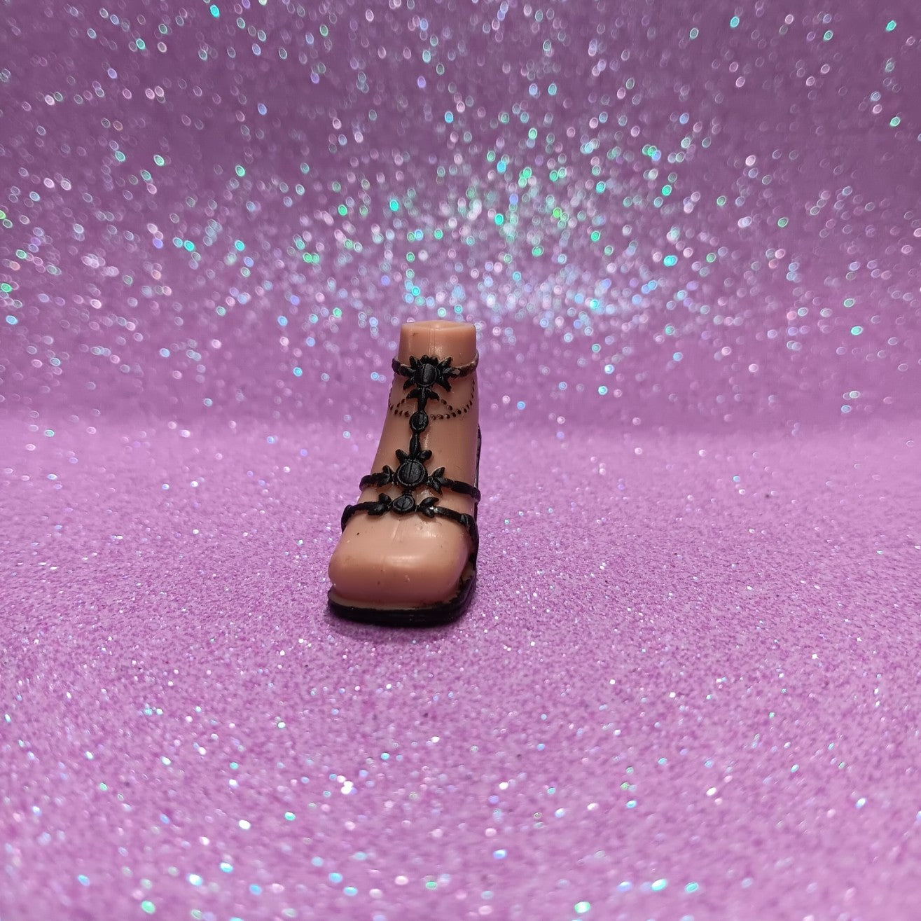 Bratz Step Out Cloe black strappy high heel