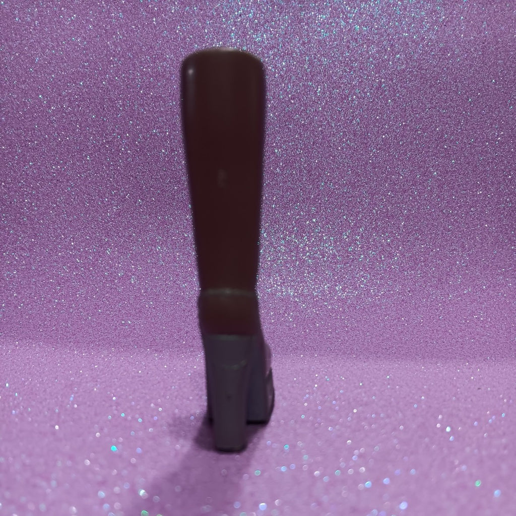 Bratz Funk 'N' Glow Yasmin doll boot