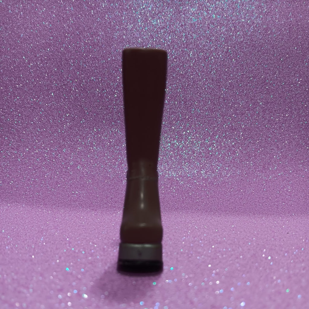 Bratz Funk 'N' Glow Yasmin doll boot
