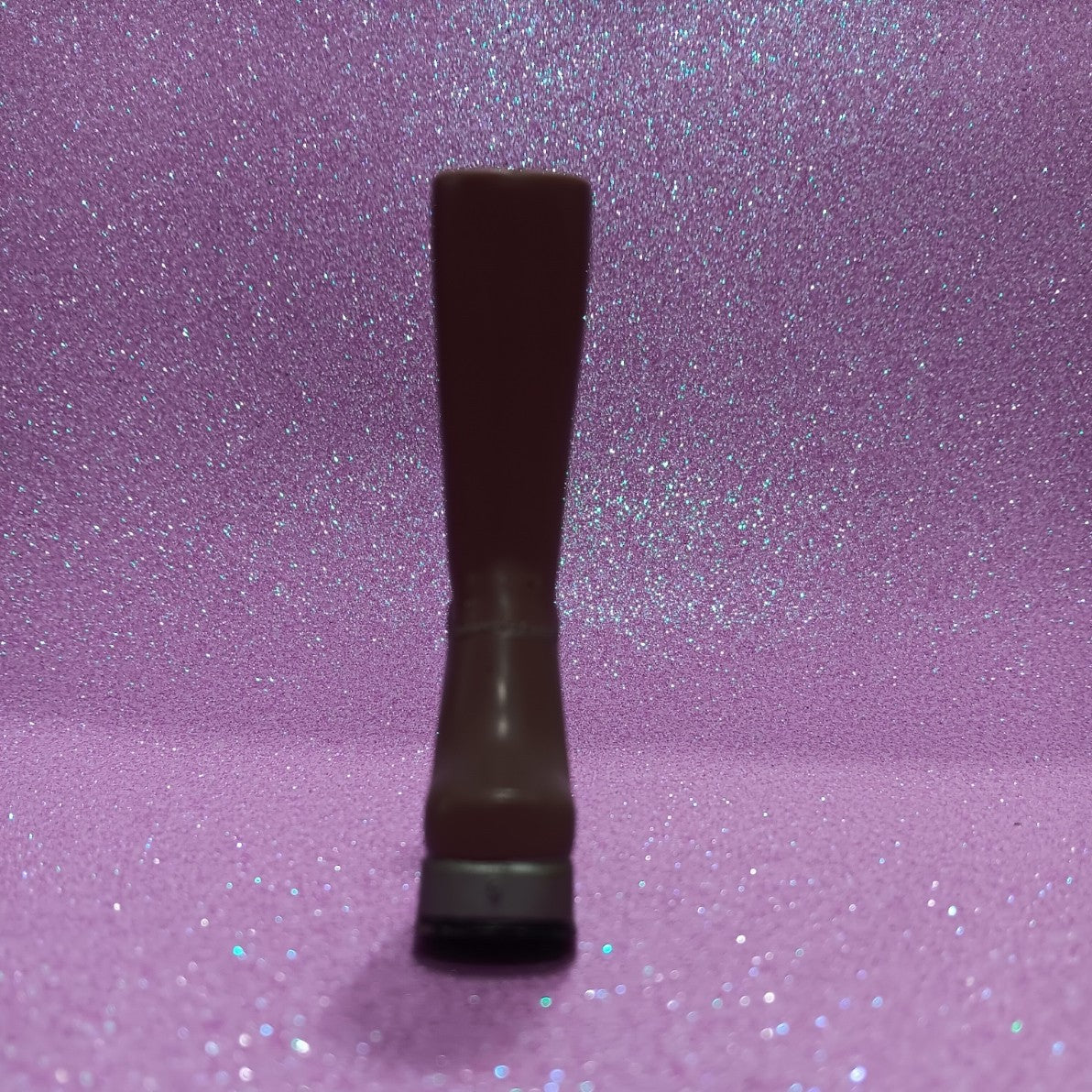 Bratz Funk 'N' Glow Yasmin doll boot