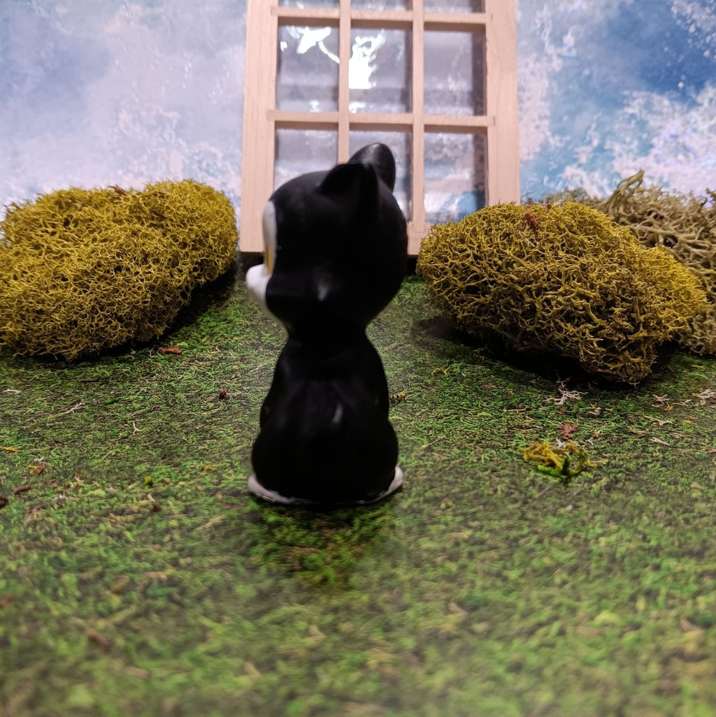 Disney Pinocchio Figaro Kitty Cat Figure