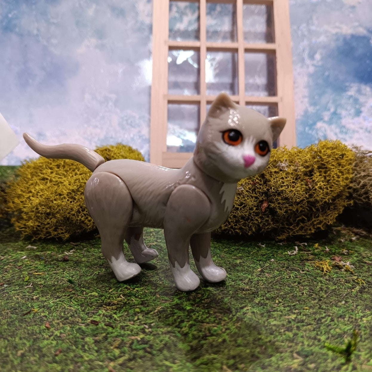 Vintage 1995 Barbie Veterinarian Pet Doctor Gray Cat
