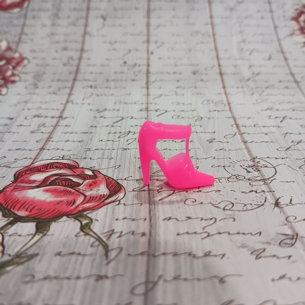 Vintage Barbie MOD Era Hot Pink T-Strap Heel