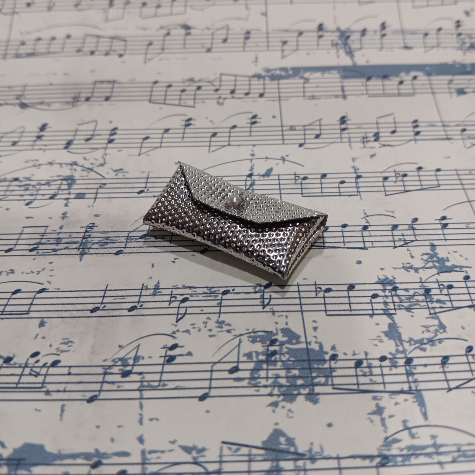 Vintage 1960's Barbie Silver Dimpled Clutch