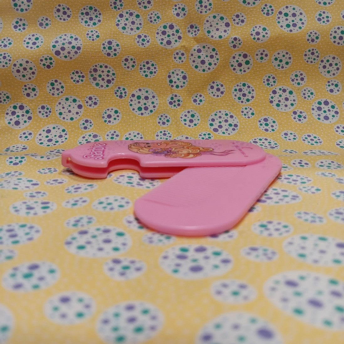 Vintage Superstar Barbie Era Folding Comb