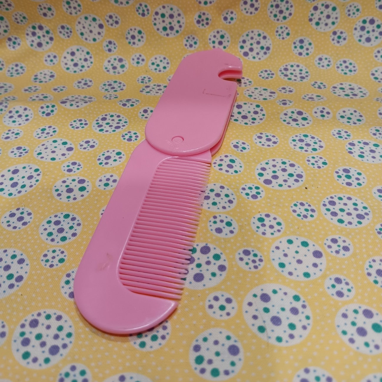 Vintage Superstar Barbie Era Folding Comb