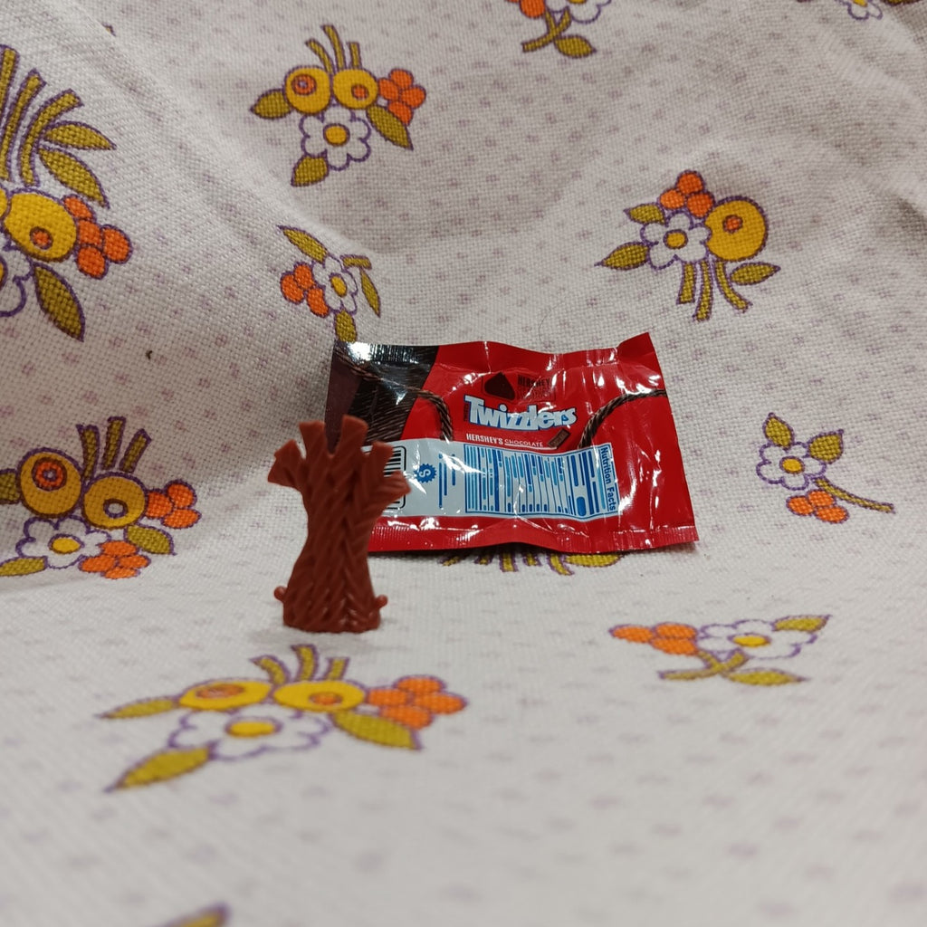 Shopkins Real Littles Hershey's Chocolate Flavored Twizzlers