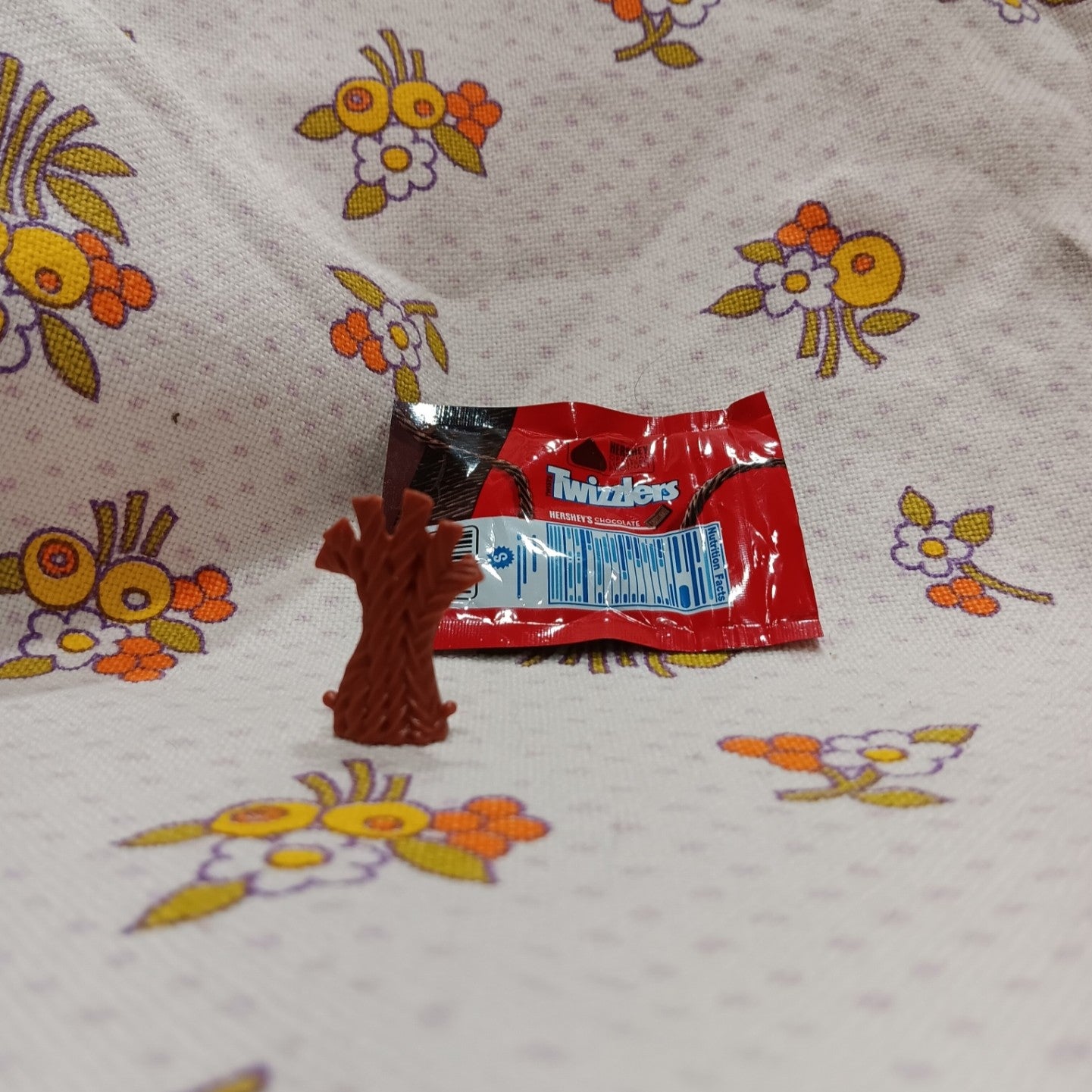 Shopkins Real Littles Hershey's Chocolate Flavored Twizzlers
