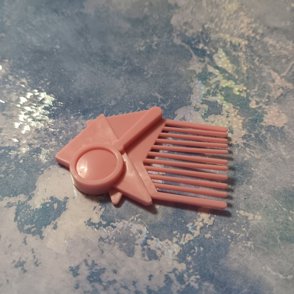 Vintage 1989 Kidgetts Micro Dolls Pink Comb