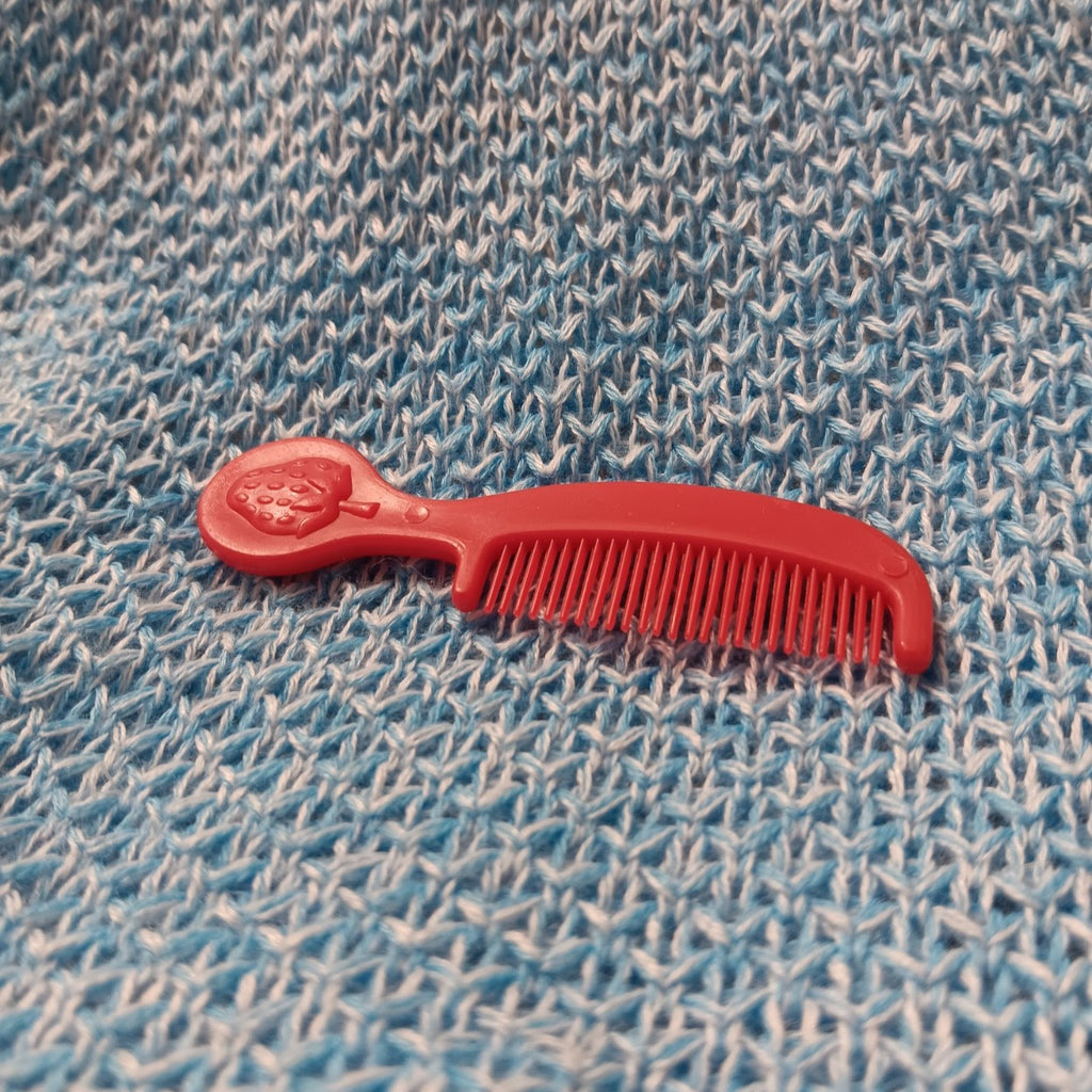 Vintage Strawberry Shortcake Berry Comb